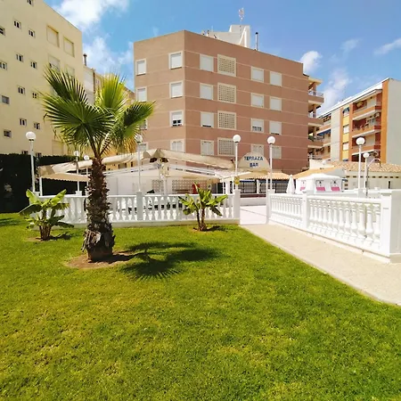 Centrico En 1ª Linea De Playa Con Piscina Y Garaje *
