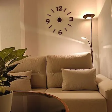Centrico En 1ª Linea De Playa Con Piscinas Y Jardines Appartement Torrevieja