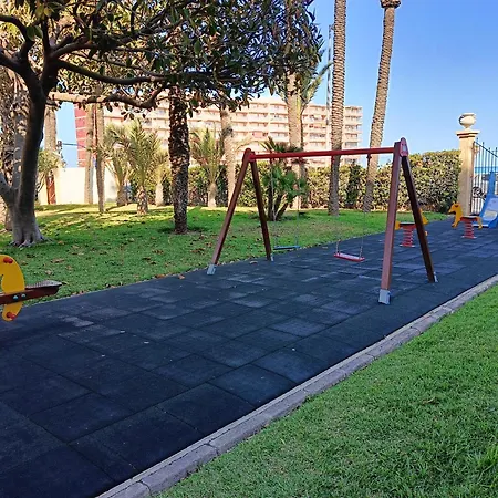 Centrico En 1ª Linea De Playa Con Piscina Y Garaje アパート トレビエハ