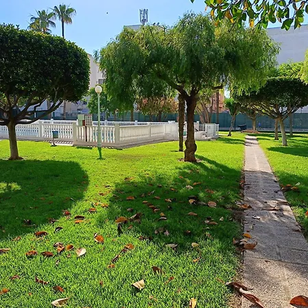 Centrico En 1ª Linea De Playa Con Piscina Y Garaje アパート