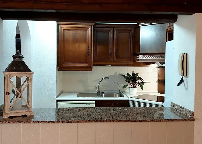 Centrico En 1ª Linea De Playa Con Piscina Y Garaje