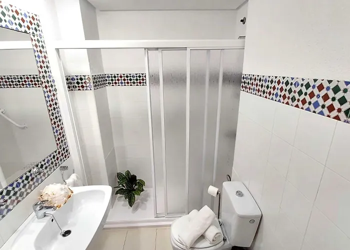 Centrico En 1ª Linea De Playa Con Piscina Y Garaje アパート